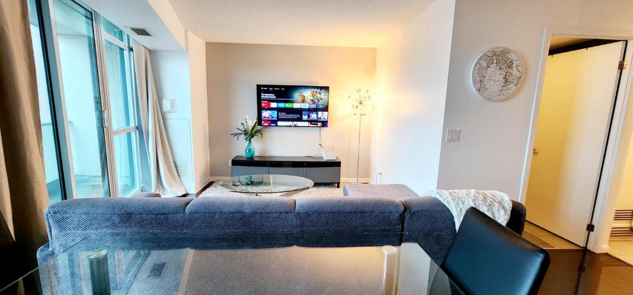 Lakefront Living Downtown Toronto - Free Parking, Gym, Indoor Pool Εξωτερικό φωτογραφία