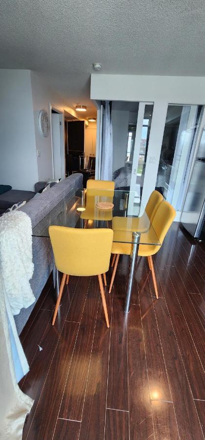 Lakefront Living Downtown Toronto - Free Parking, Gym, Indoor Pool Εξωτερικό φωτογραφία