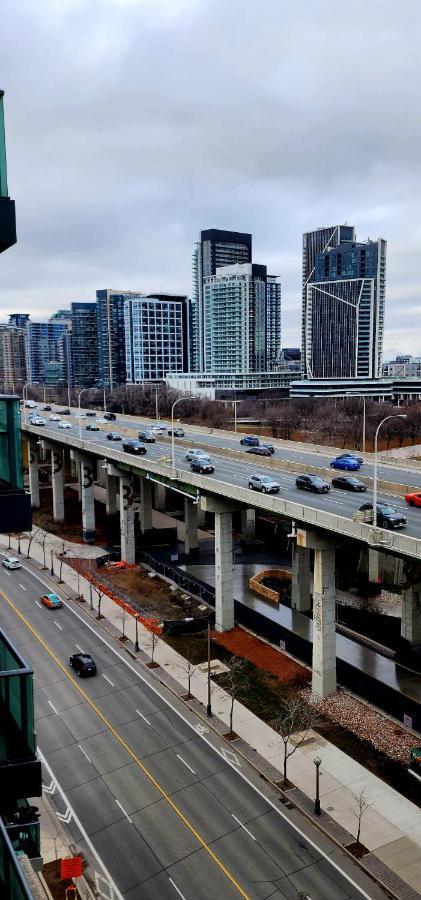 Lakefront Living Downtown Toronto - Free Parking, Gym, Indoor Pool Εξωτερικό φωτογραφία