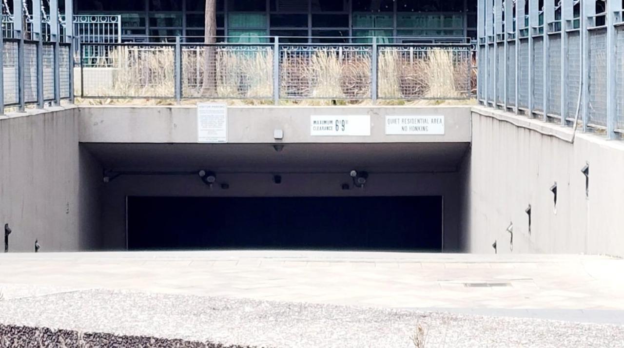 Lakefront Living Downtown Toronto - Free Parking, Gym, Indoor Pool Εξωτερικό φωτογραφία